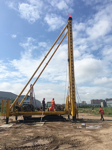 青島榮慶物流供應(yīng)鏈有限公司新建3#及4#庫房施工團(tuán)隊(duì)